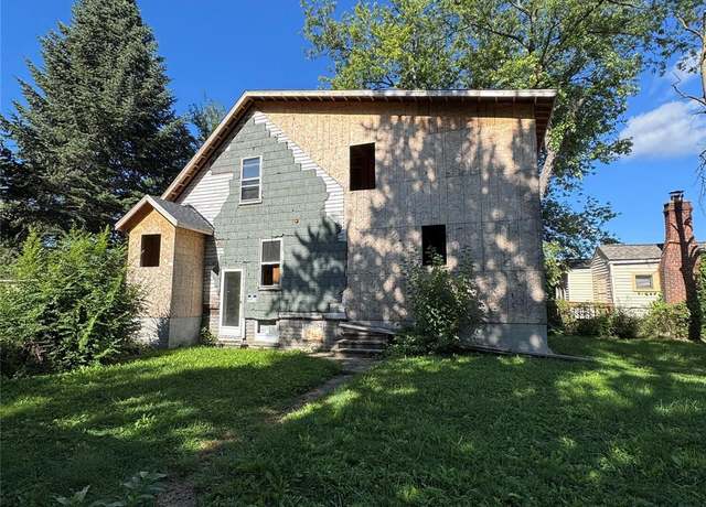 Property at 20860 Ridgemont Rd, Harper Woods, MI 48225, 4 beds, 2.5 baths