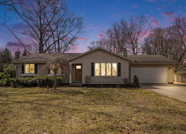 Property at 59650 White Wood Dr, Mattawan, MI 49071, 3 beds, 1.5 baths