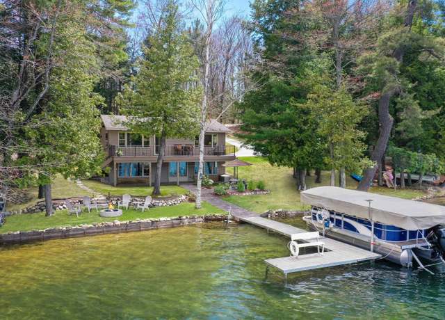 Property at 4483 Greilick Rd, Traverse City, MI 49696, 3 beds, 2 baths