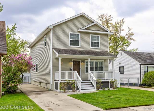 Property at 995 Cambridge Rd, Berkley, MI 48072, 3 beds, 2.5 baths