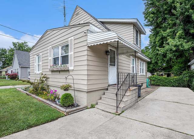 Property at 1193 Carman St, Burton, MI 48529, 3 beds, 2 baths