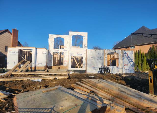 Property at 6813 Apple Blossom Trl, West Bloomfield, MI 48322, 5 beds, 5.5 baths