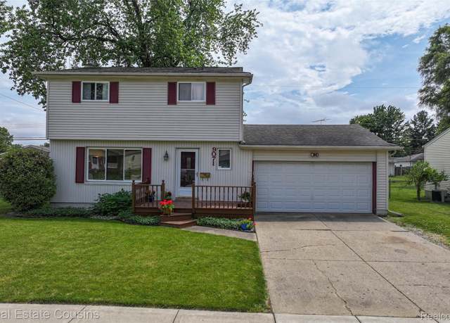 Property at 9071 Chesterfield Dr, Swartz Creek, MI 48473, 3 beds, 1.5 baths