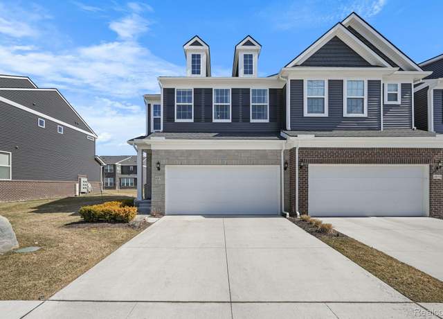 Property at 4813 Glenora Dr, Lake Orion, MI 48359, 3 beds, 2.5 baths