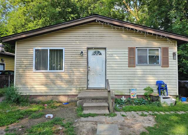 Property at 753 Stanley Ave, Pontiac, MI 48340, 3 beds, 1 bath