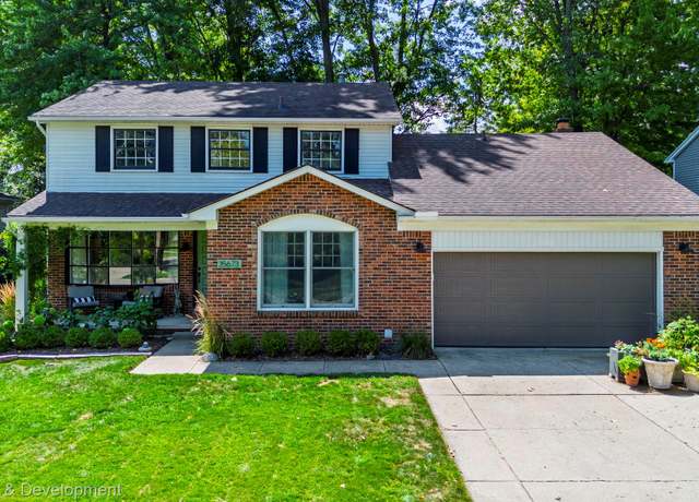 Property at 35673 Lyndon St, Livonia, MI 48154, 3 beds, 2.5 baths