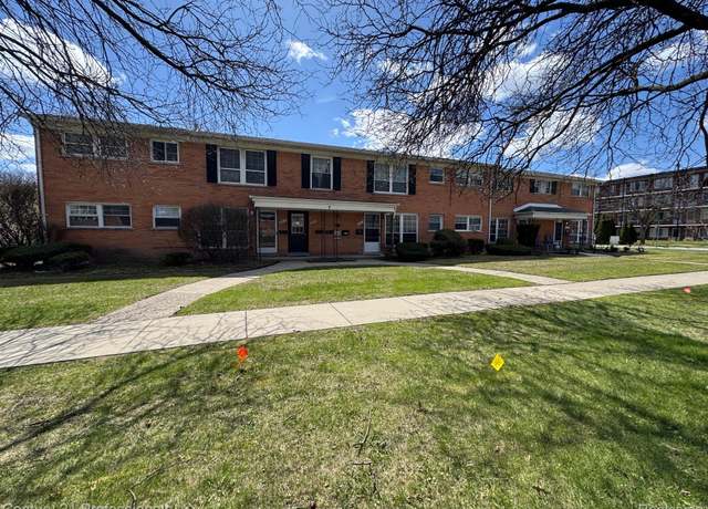 Property at 2817 W 13 Mile Rd #1, Royal Oak, MI 48073, 2 beds, 1 bath