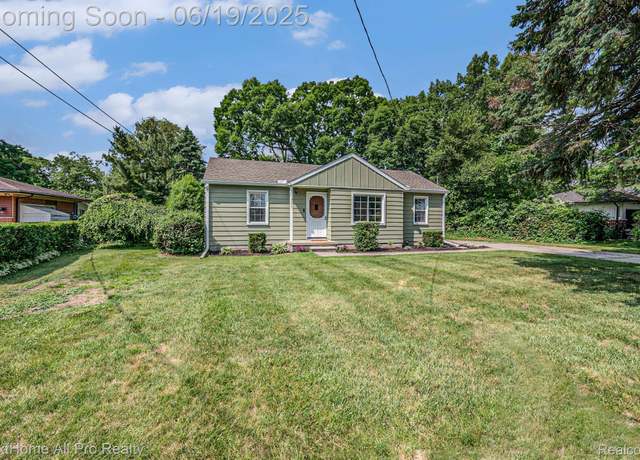Property at 36551 Parkdale St, Livonia, MI 48150, 3 beds, 1 bath