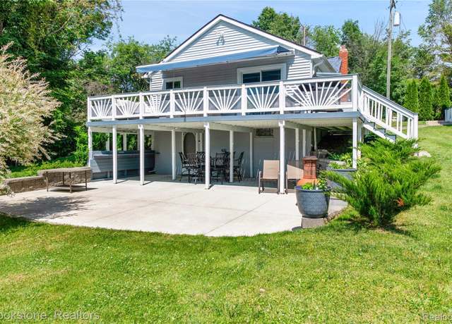 Property at 471 Lou Alice Dr, Columbiaville, MI 48421, 3 beds, 1 bath