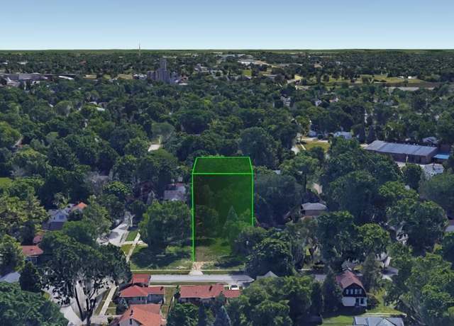 Property at 408 S Elm St, Saginaw, MI 48602, 3 beds, 1 bath