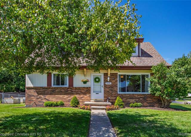 Property at 61374 Dean Dr, South Lyon, MI 48178, 4 beds, 2 baths