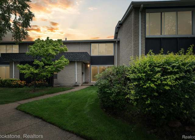 Property at 8721 Kennedy Circle North #4, Warren, MI 48093, 2 beds, 1.5 baths