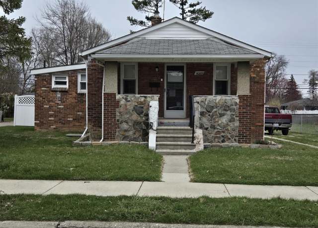 Property at 16207 Chesterfield Ave, Eastpointe, MI 48021, 2 beds, 1 bath