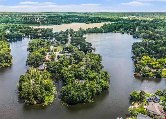 Property at 1181 Abseguami Trl, Lake Orion, MI 48362, 3 beds, 3 baths
