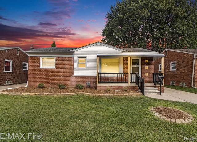 Property at 28906 Hughes St, St Clair Shores, MI 48081, 3 beds, 2 baths