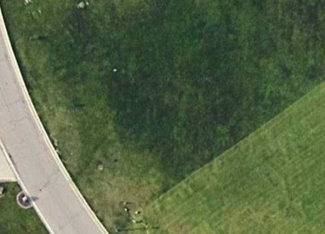Property at 17070 Kings Fairway Ln, Grand Blanc, MI 48439