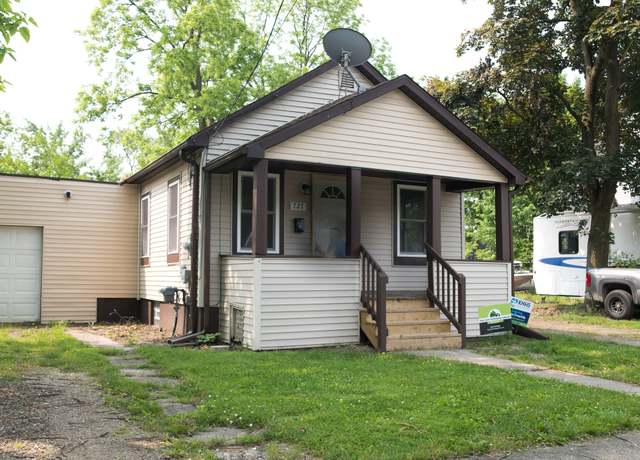 Property at 727 Mabel St, Kalamazoo, MI 49007, 2 beds, 1 bath