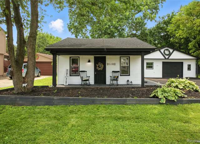 Property at 8411 Hugh St, Westland, MI 48185, 3 beds, 1 bath