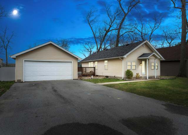 Property at 23198 South St, Edwardsburg, MI 49112, 3 beds, 2 baths