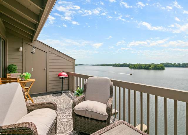 Property at 824 Cliffs Dr E #304, Ypsilanti, MI 48198, 2 beds, 2 baths
