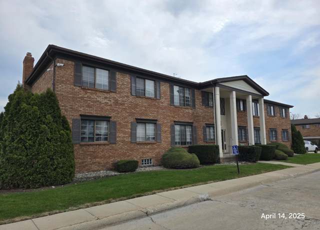 Property at 19813 Ridgemont St #47, St Clair Shores, MI 48080, 2 beds, 1 bath
