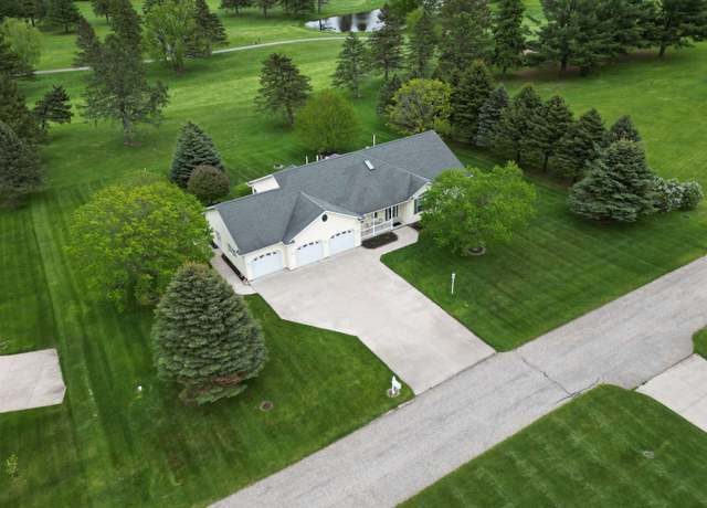 Property at 1006 Tee Dr, Lake Isabella, MI 48893, 3 beds, 3.5 baths