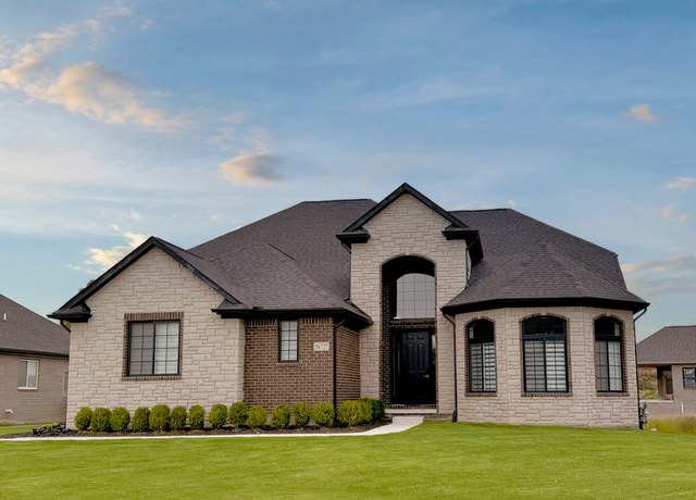 Property at 53650 Romeo Plank Rd, Macomb, MI 48042, 4 beds, 3.5 baths