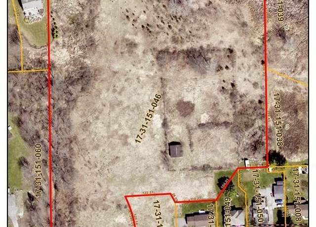 Property at 4038 W Maple Rd, Wixom, MI 48393