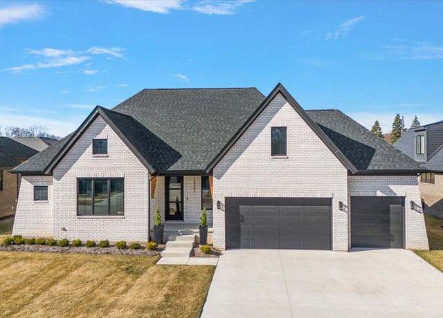 Property at 14201 Jode Park Ct, Utica, MI 48315, 4 beds, 3.5 baths