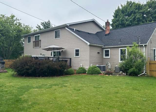 Property at 3860 Lawley Ave, Waterford Charter Township, MI 48328, 5 beds, 2 baths