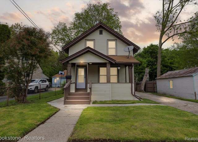 Property at 14 Hudson Ave, Pontiac, MI 48342, 3 beds, 1.5 baths