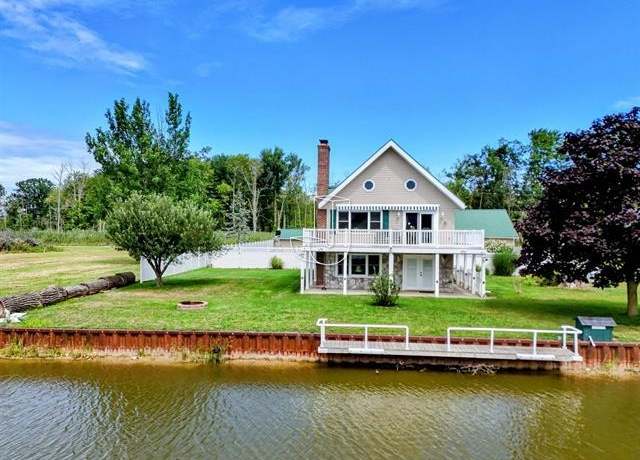 Property at 2414 Lola Ln, Au Gres, MI 48703, 3 beds, 2 baths
