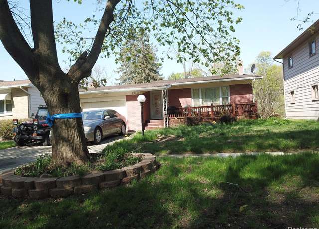 Property at 1510 S Franklin Ave, Flint, MI 48503, 4 beds, 1.5 baths