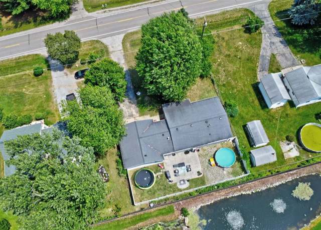 Property at 7451 Johnson Rd, Flushing, MI 48433, 3 beds, 2 baths