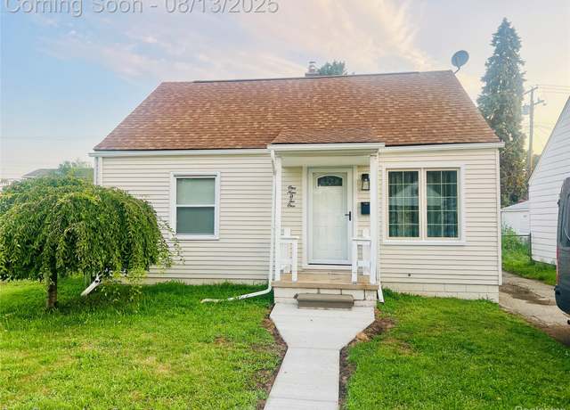Property at 19021 Birmingham St, Roseville, MI 48066, 4 beds, 1 bath