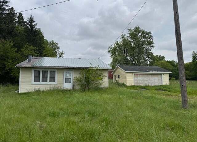 Property at 8501 S Jackson Rd, Cement City, MI 49233, 2 beds, 1 bath