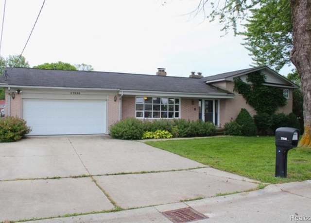 Property at 37838 Seaway Ct, Harrison Township, MI 48045, 2 beds, 2 baths