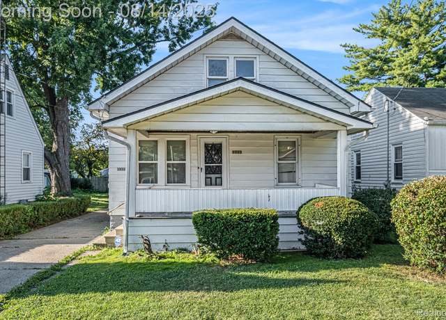 Property at 1033 Simcoe Ave, Flint, MI 48507, 4 beds, 2.5 baths