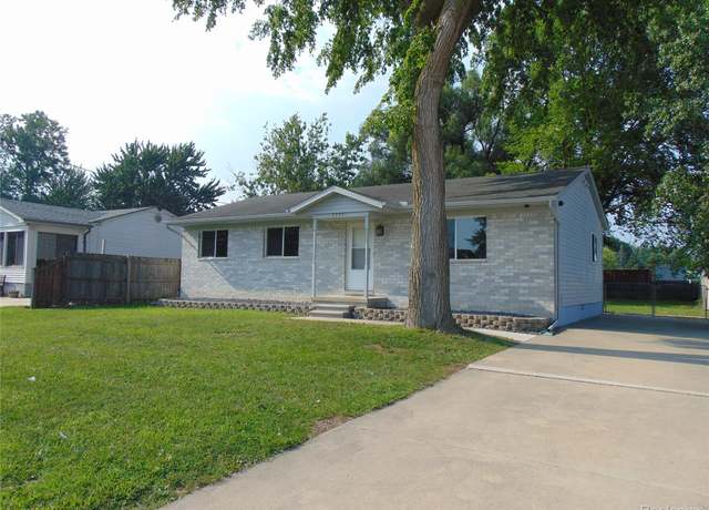 Property at 20551 Fenton St, Roseville, MI 48066, 3 beds, 1.5 baths
