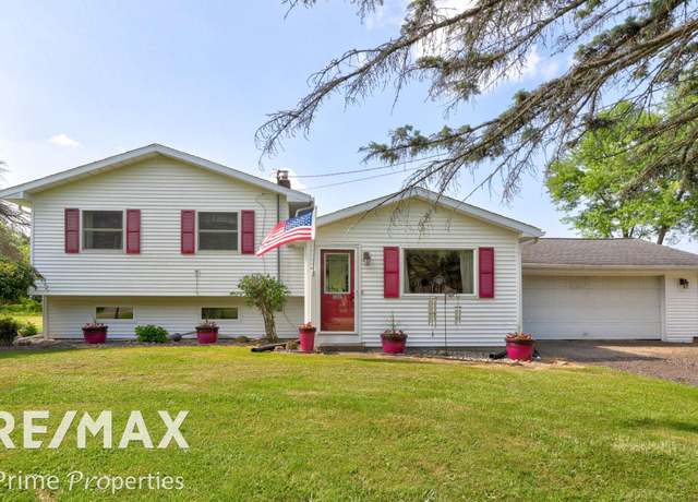 Property at 4078 E Lake Rd, Clio, MI 48420, 3 beds, 1.5 baths