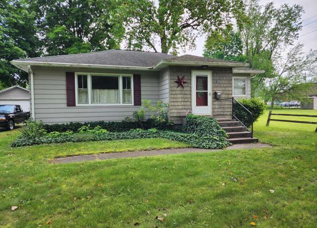 Property at 614 Helena St, Dowagiac, MI 49047, 3 beds, 1 bath