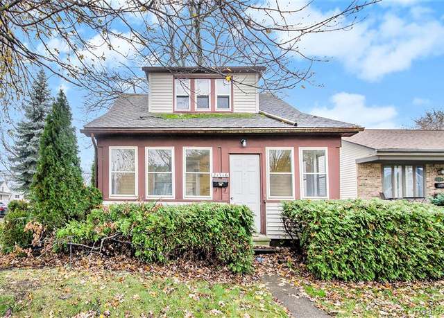 Property at 21716 Lakeview St, St Clair Shores, MI 48080, 4 beds, 1 bath