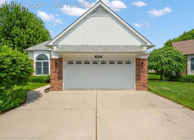 Property at 634 Eastway Cir #20, Lapeer, MI 48446, 2 beds, 2 baths