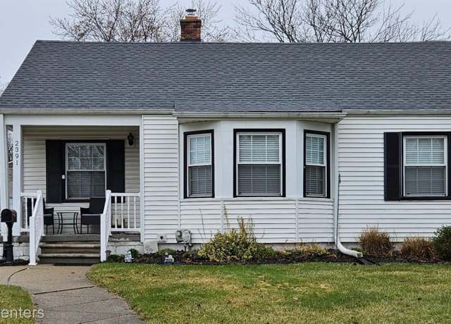 Property at 2391 Oakshire Ave, Berkley, MI 48072, 3 beds, 2 baths
