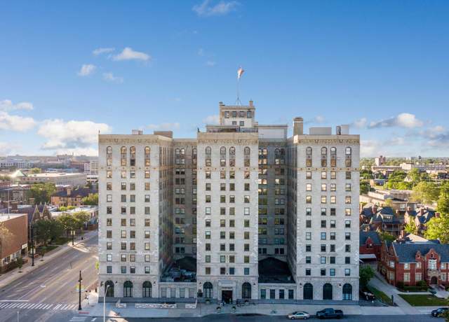 Property at 15 E Kirby St #822, Detroit, MI 48202, 3 beds, 2 baths