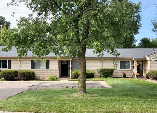 Property at 26572 Franklin Pointe Dr, Southfield, MI 48034, 2 beds, 2 baths