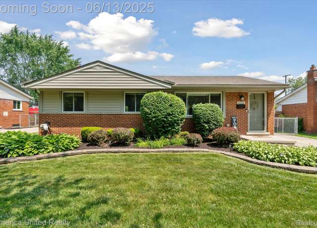 Property at 32236 Lyndon St, Livonia, MI 48154, 3 beds, 2 baths