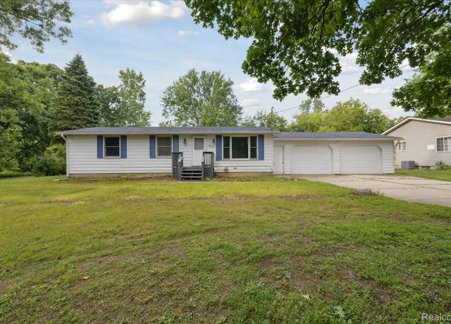 Property at 3250 Carr St, Flint, MI 48506, 3 beds, 1 bath