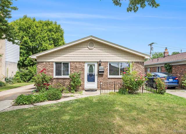 Property at 27336 Alger Blvd, Bloomfield Hills, MI 48071, 3 beds, 1 bath