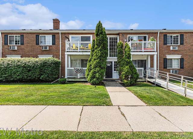 Property at 2400 Parmenter Blvd #207, Royal Oak, MI 48073, 1 bed, 1 bath